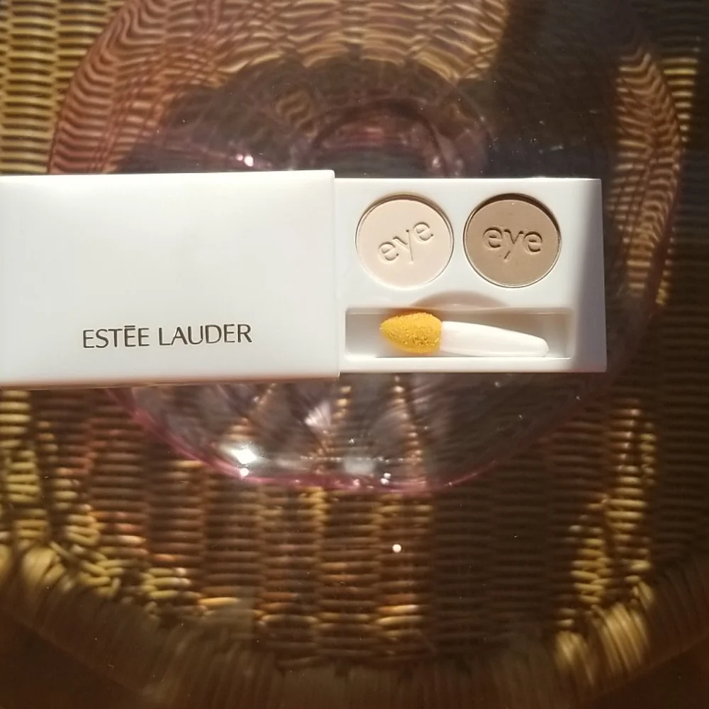 Estee lauder 2 travel size eye shadow duos